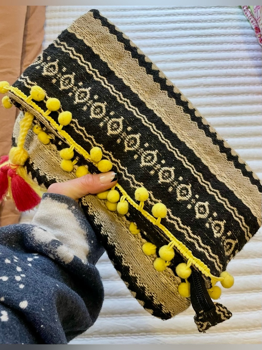 Bohemian Style Woven Clutch - Picture 7 of 10